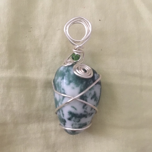 Wrapped tree agate 🌿 - Picture 1 of 2